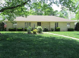 3130 E Rocklyn Rd, Springfield, MO 65804