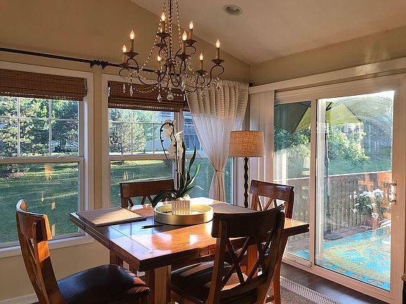 4th image of 8259 Woodstone Dr SE