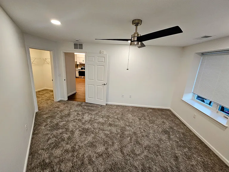 Clinton Lofts — Photo 11