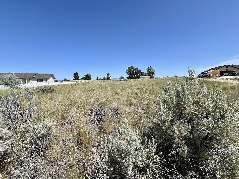 2nd image of 267 Northglen Dr