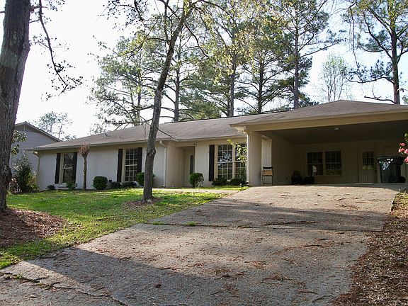 2nd image of 5410 Woodhill Cir