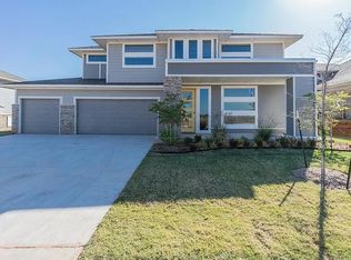 512 NW 179th St, Edmond, OK 73012