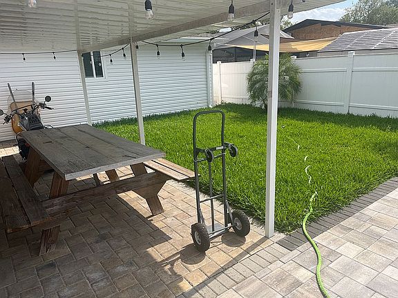 5th image of 6818 Dover Ct