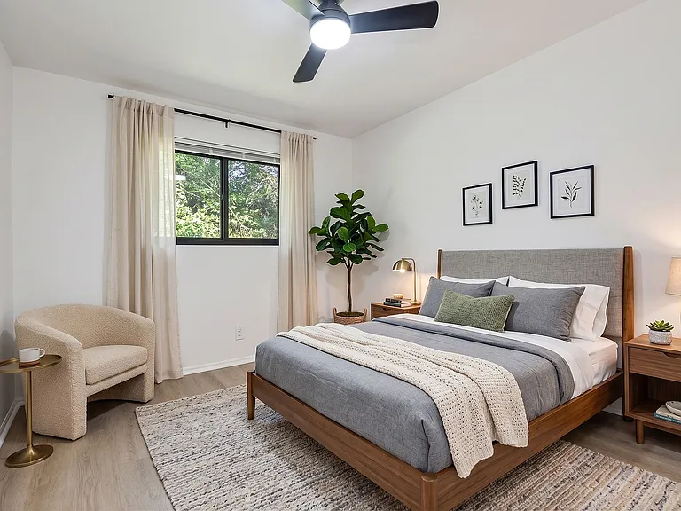 2535 Lysle Ln #4B — Photo 12