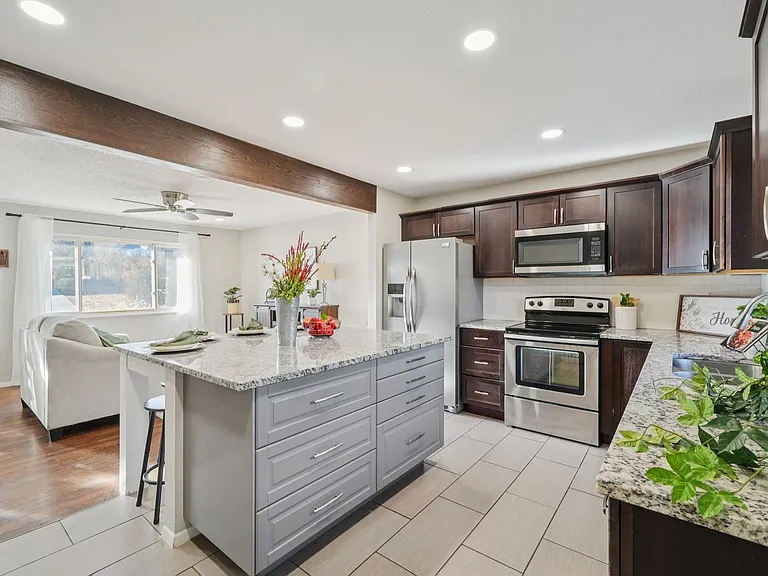 1235 Tonka Ave — Photo 15