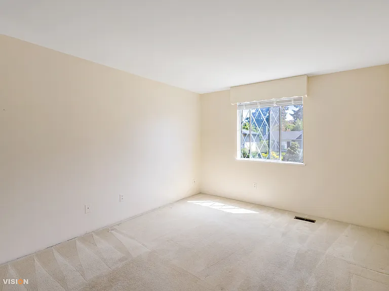 6191 Camsell Cres — Photo 13