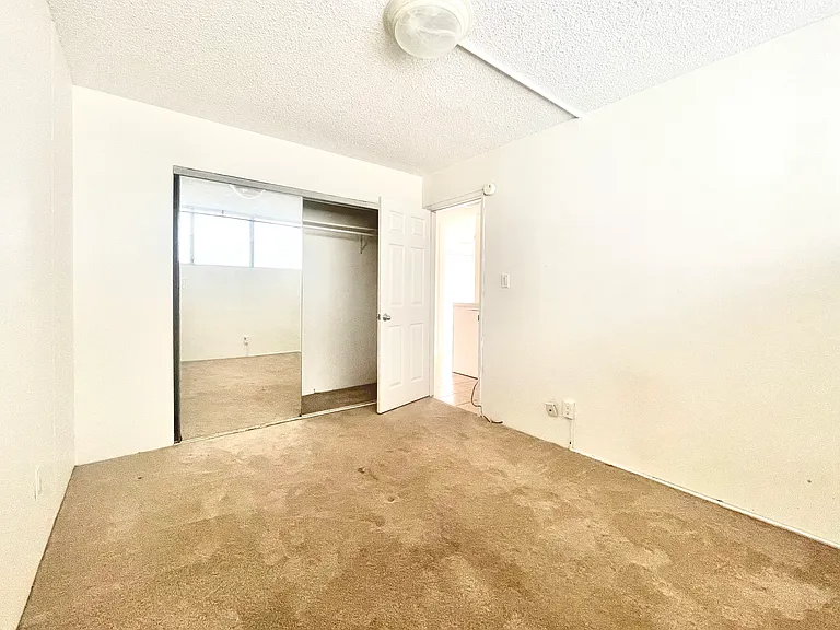 Waikalani Pl — Photo 12