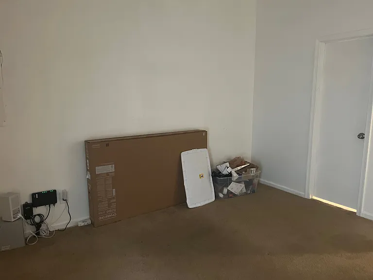 3522 Markham Ct — Photo 10