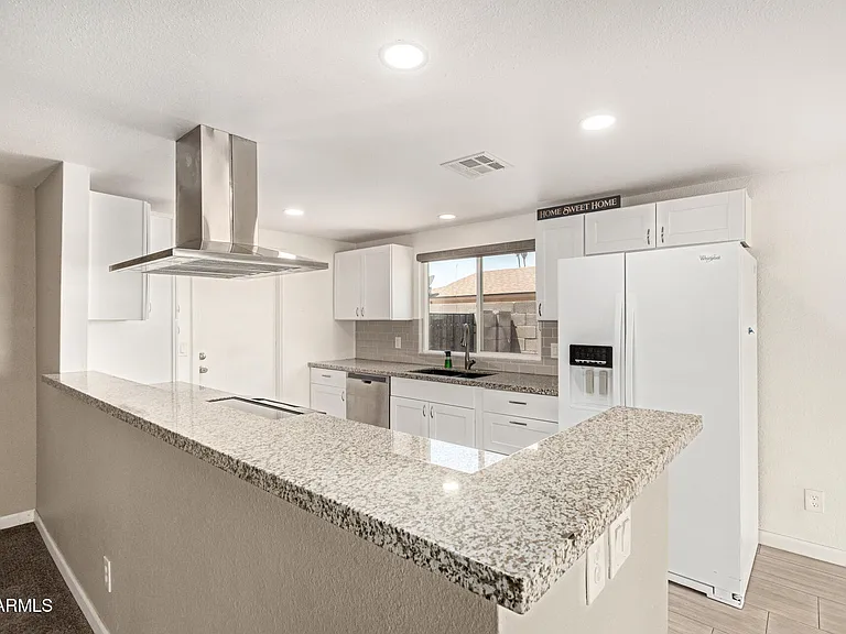 1512 W Mariposa Dr — Photo 8