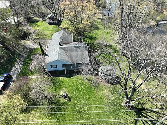 2nd image of 2420 Bogart Rd