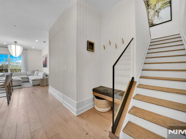 3305 The Plaza, Tenafly, NJ 07670