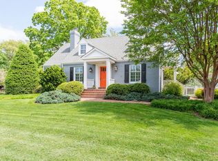 208 Williamsburg Dr, Silver Spring, MD 20901