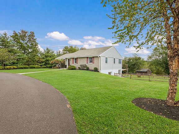 4th image of 1110 Mill Rd