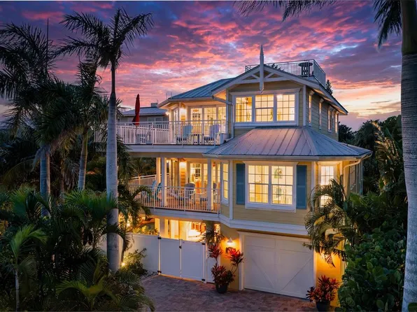 106 79th St, Holmes Beach, FL 34217