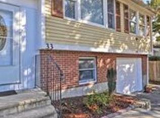 33 Valmor St, Worcester, MA 01604