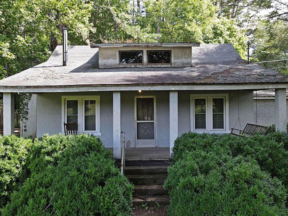2nd image of 43 Colonial Dr