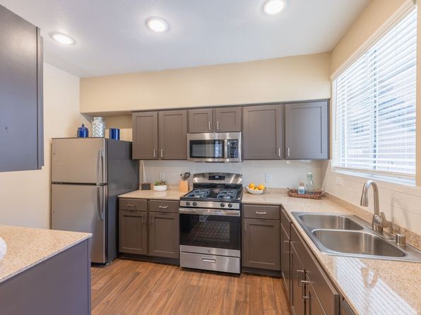 1350 W Horizon Ridge Pkwy APT 1323