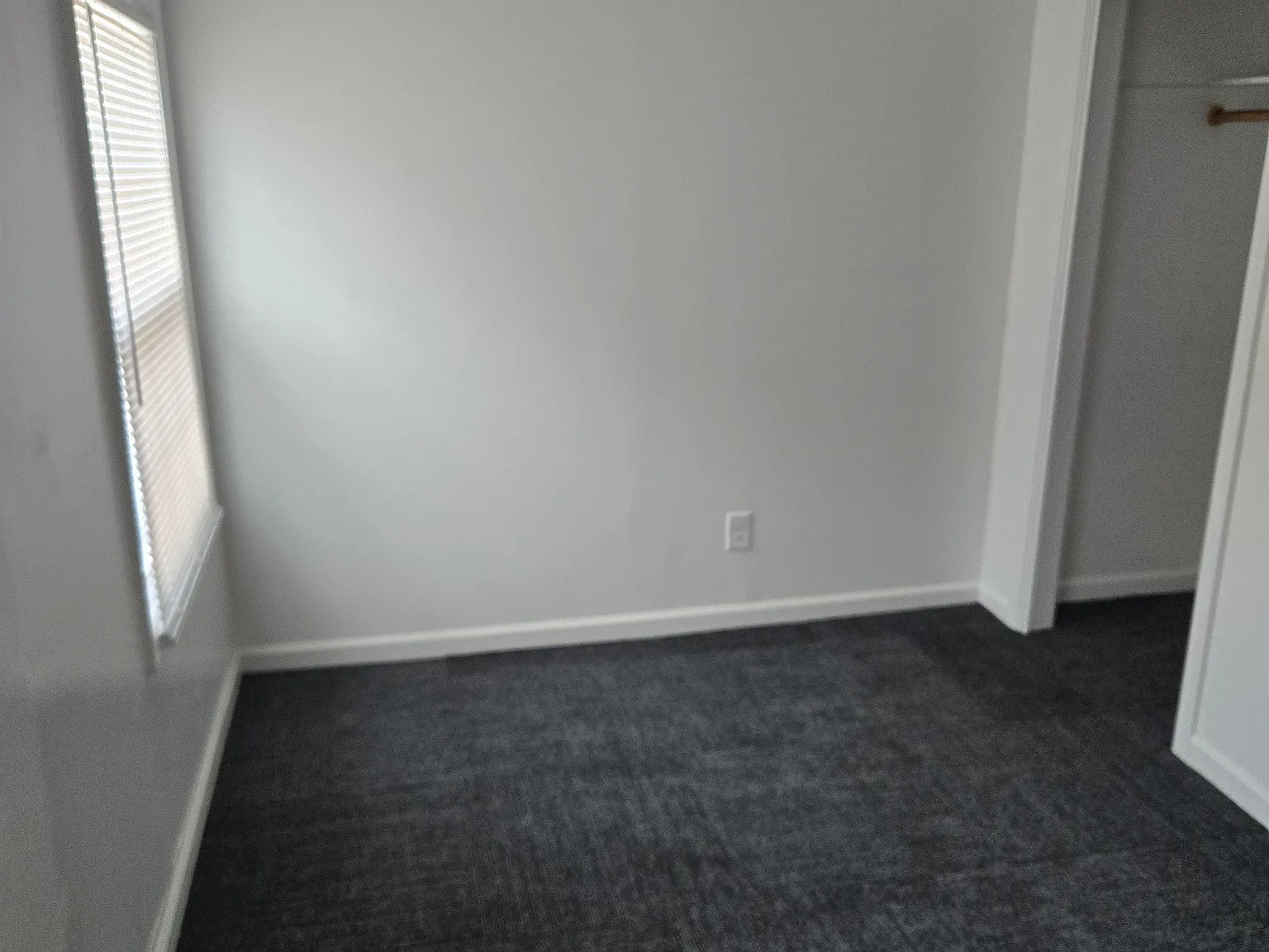 1 bed, 1.5 bath, 997 sqft, $1,350 — Photo 3
