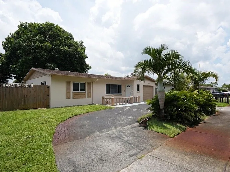 7304 McKinley St — Photo 2