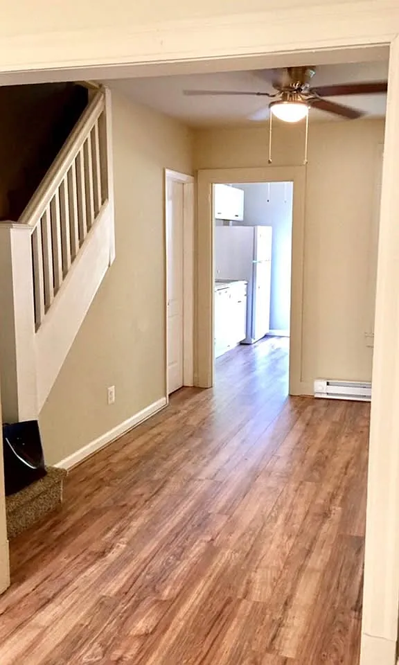 2 bed, 846 sqft, $1,375 — Photo 2
