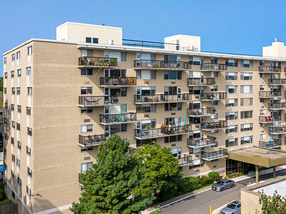 101 Monmouth