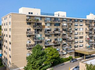 101 Monmouth St #D8768E161, Brookline, MA 02446