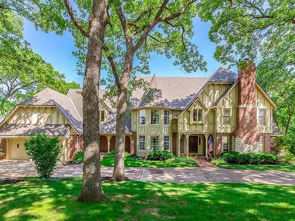 (undisclosed Address), Leawood, KS 66211