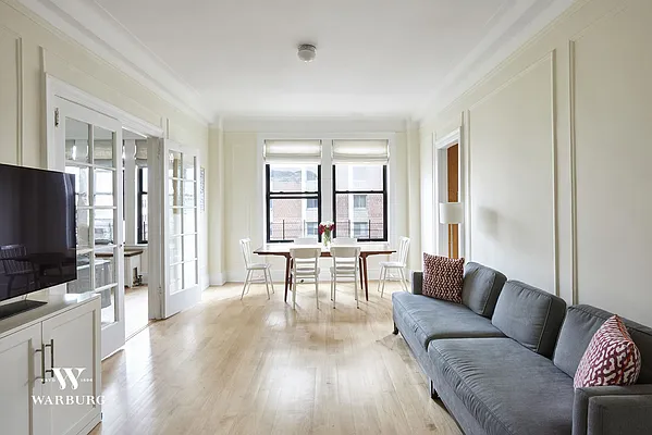 Sold by Warburg | media 13