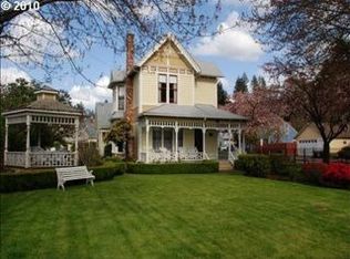 729 S Water St, Silverton, OR 97381