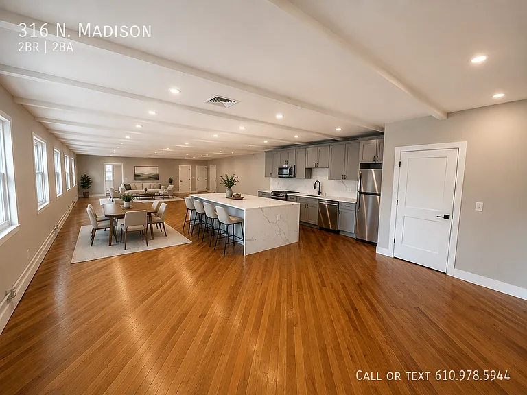 316 N Madison St — Photo 1