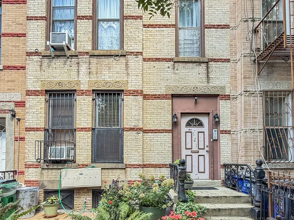 521 Chauncey Street image 1 of 11