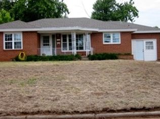 419 N 4th St, Weatherford, OK 73096