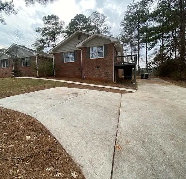 22-24 Sentry Oak Ct — Photo 2