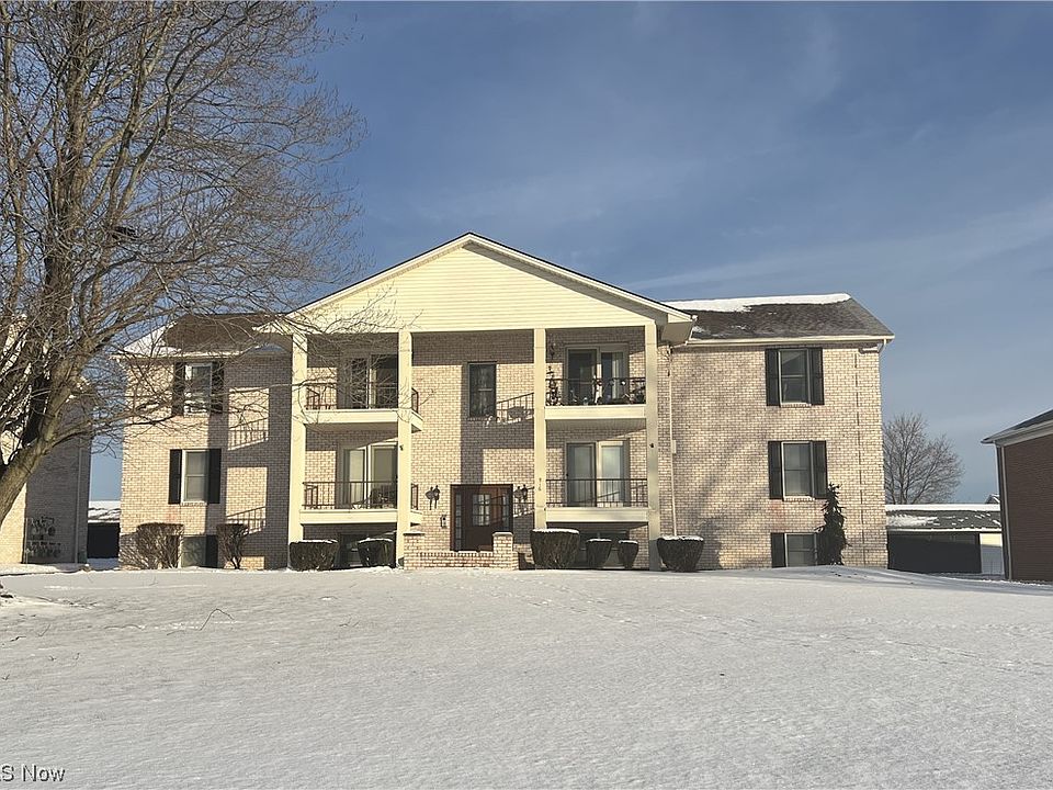 1st image of 816 Pearson Cir Unit 2