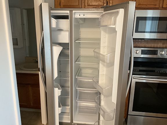 5th image of 16 Lawton Rd APT 22