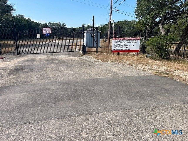 1st image of 0 Lakepark Dr