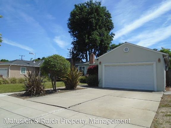 3rd image of 2342 Woodland Ave