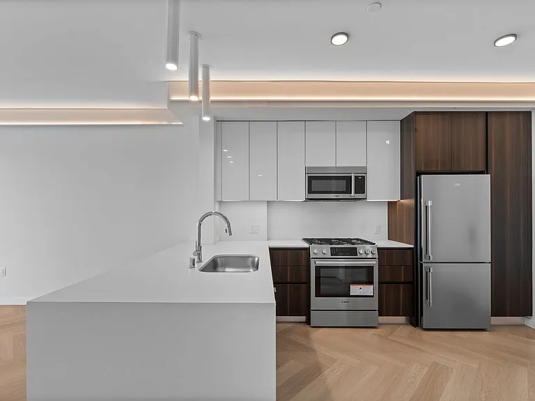 TALA Residences at Gillis House — Photo 27