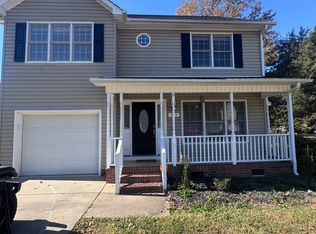 824 Lockesley Ln, Burlington, NC 27217