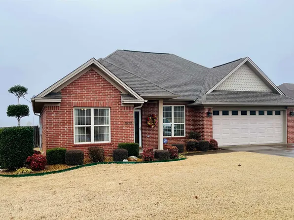 909 Greenwood Dr, Searcy, AR 72143