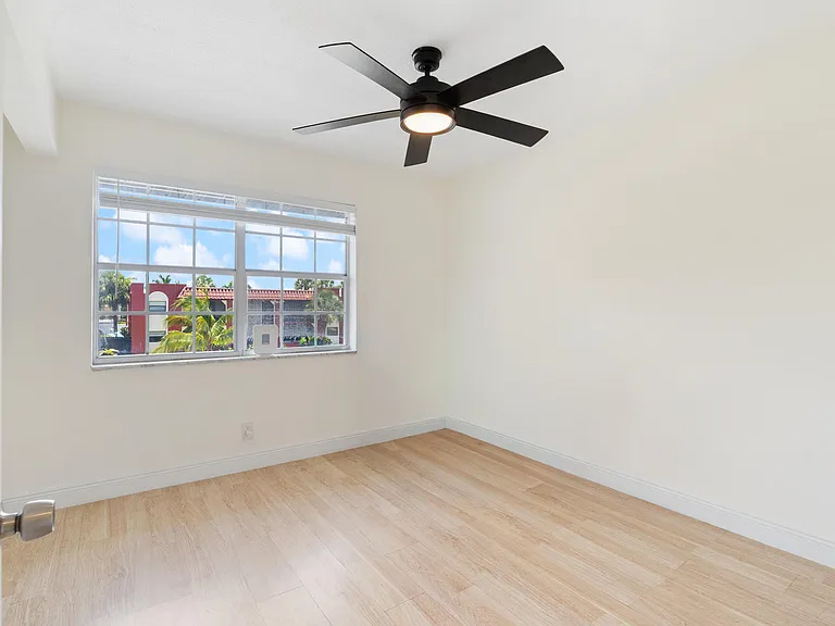 299 SW 7th St #2060 — Photo 8