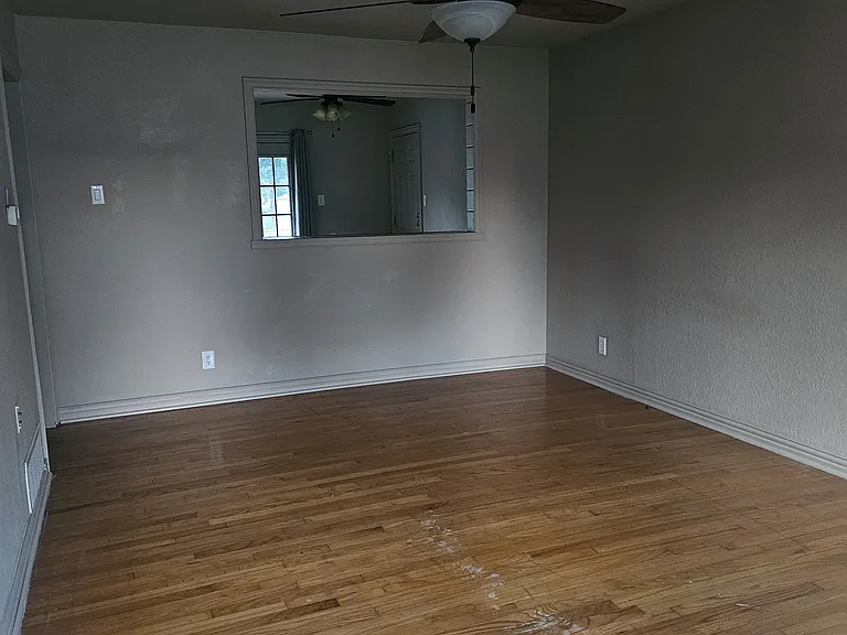 1414 Estes Dr — Photo 2