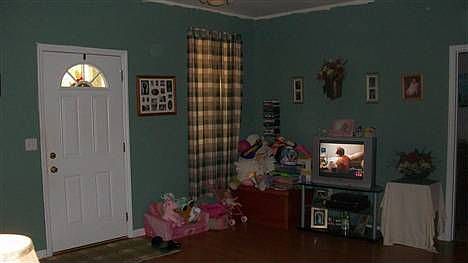 4th image of 20569 NE Lambert St