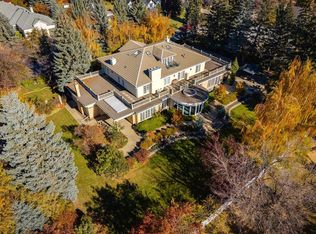 126 N Eagle Ridge Dr SW, Calgary, AB T2V2V4