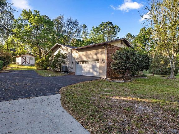 4th image of 20949 SW 81st Loop