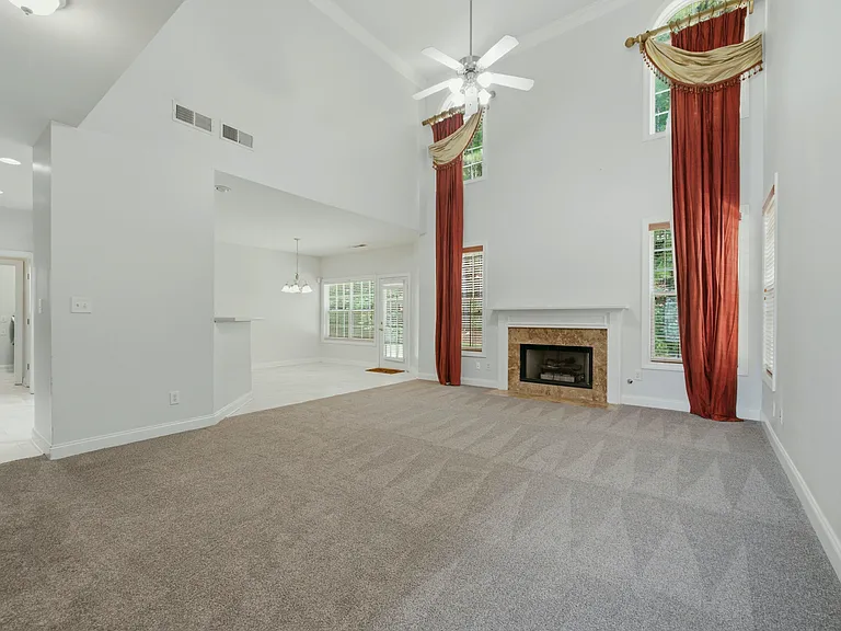 3032 Mockingbird Ln — Photo 5