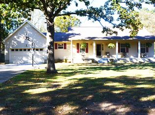 155 Sells Ln, Trenton, GA 30752