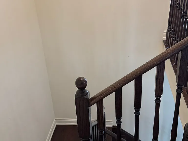 172 Bloomfield Cres — Photo 5