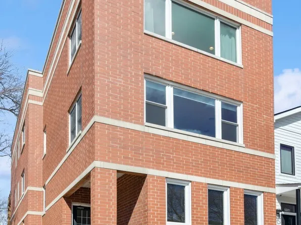 2158 W Foster Ave #3, Chicago, IL 60625