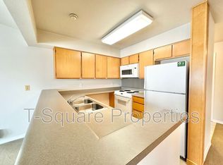 9525 NE 180th St APT 303, Bothell, WA 98011